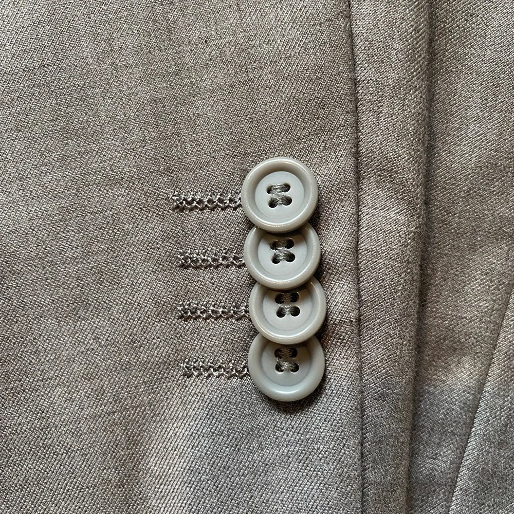 DEMANTIE Italy Men's size 46 long Gray Blazer Jacket Sport coat hand tailored